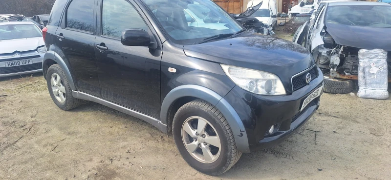 Daihatsu Terios 1.5 4x4 НА ЧАСТИ , снимка 1 - Автомобили и джипове - 49450510