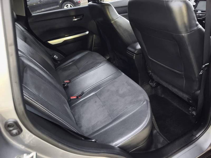 Suzuki Vitara 1.6i 120kc 4x4 FULL SERVICE NEW !!!, снимка 13 - Автомобили и джипове - 52666077