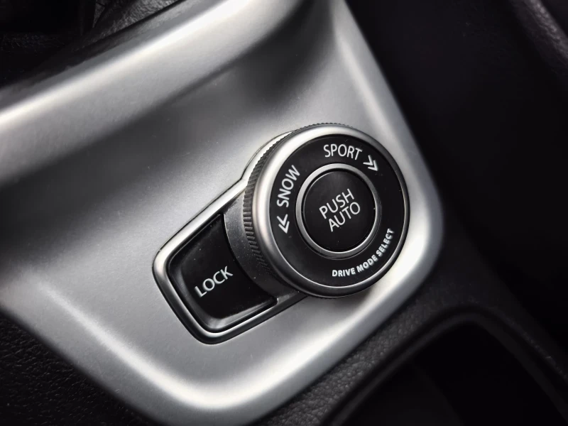 Suzuki Vitara 1.6i 120kc 4x4 FULL SERVICE NEW !!!, снимка 12 - Автомобили и джипове - 52666077