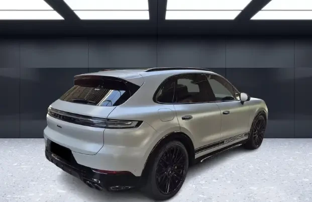 Porsche Cayenne Turbo E-Hybrid = Carbon Design = Гаранция, снимка 4 - Автомобили и джипове - 55085811