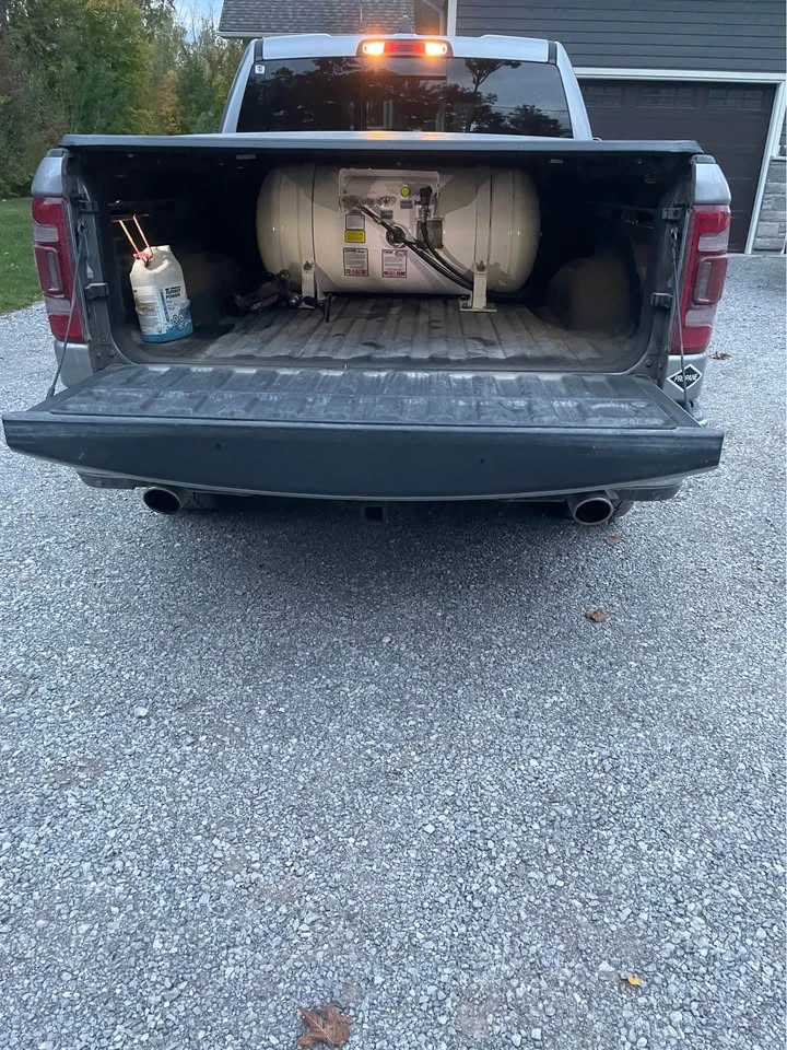 Dodge RAM 1500 Limited / 360 / Harman / ������ ������ / Carfax  | Mobile.bg � ����������� 5