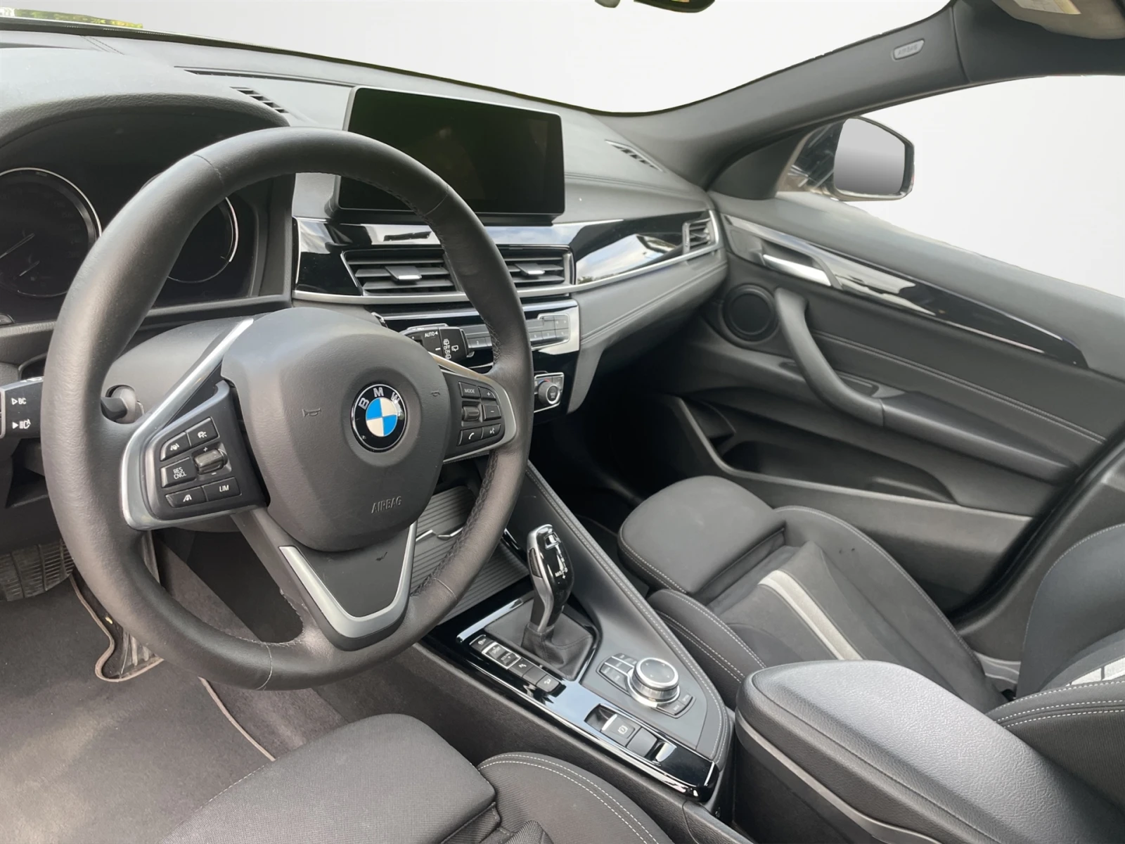 BMW X2 xDrive20d - изображение 6