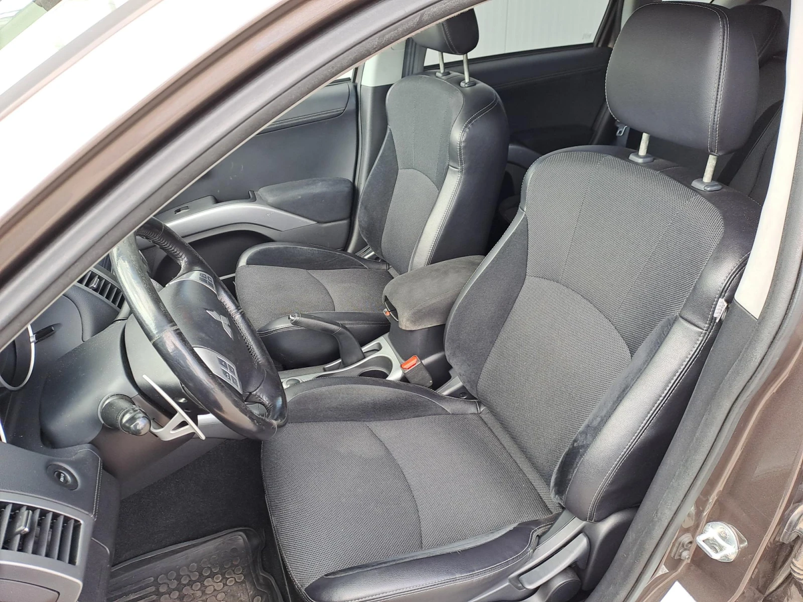 Mitsubishi Outlander 2.2 DI-D Intense 156k.с. Оферта на седмицата - изображение 10