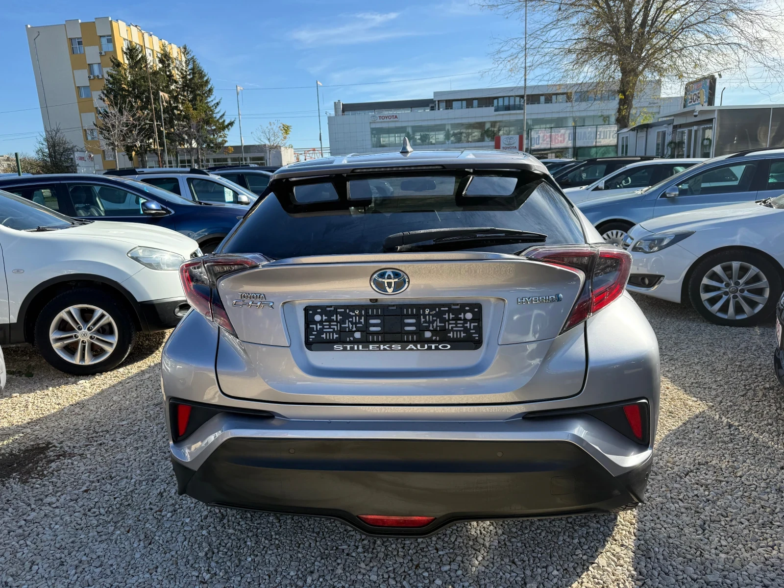 Toyota C-HR  - изображение 4