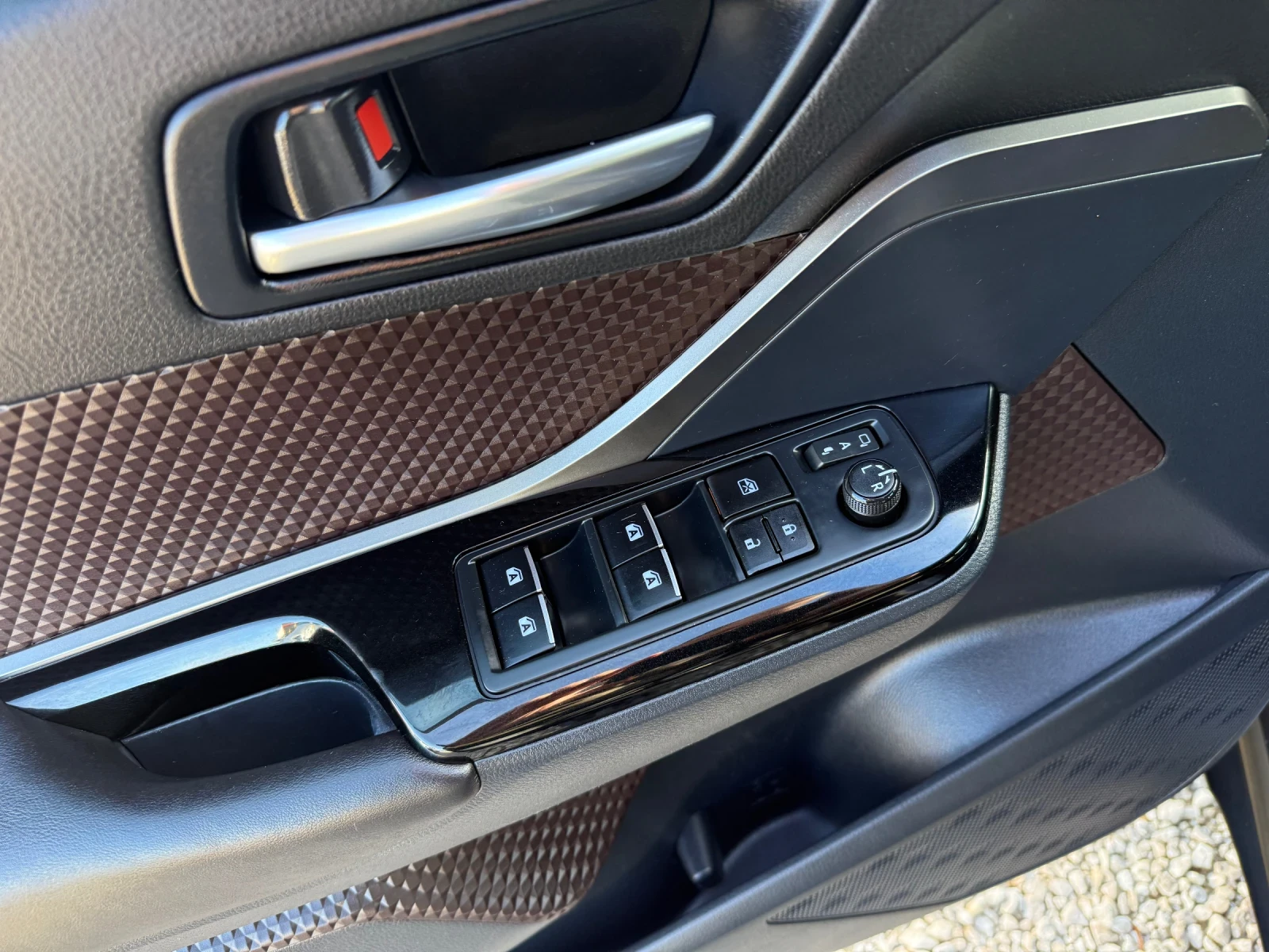 Toyota C-HR  - изображение 10