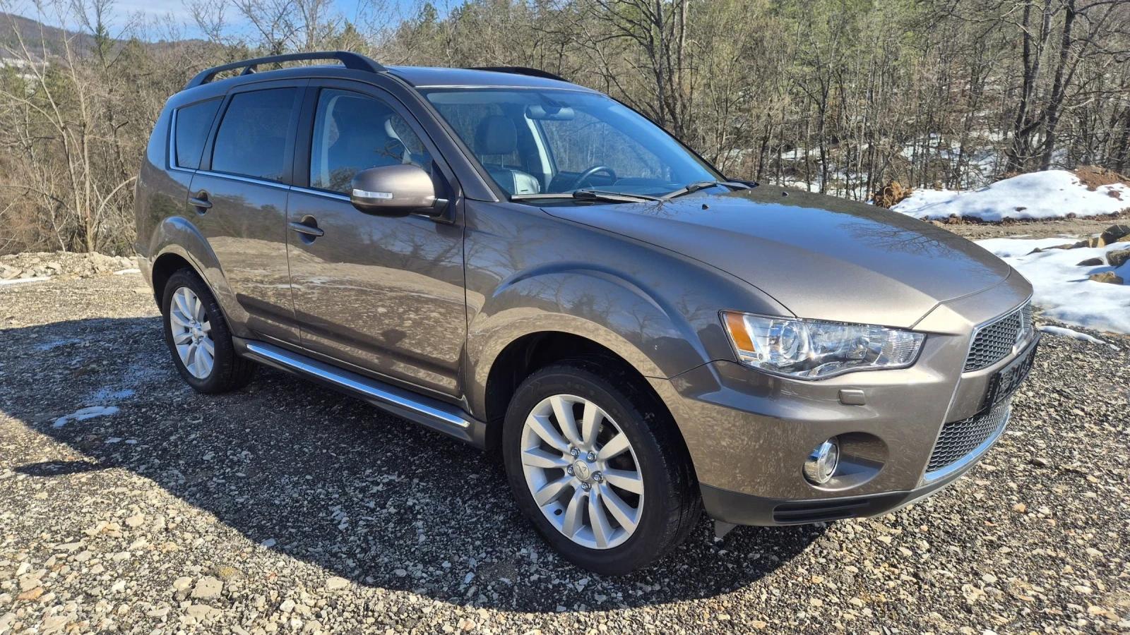 Mitsubishi Outlander 2.4i 4x4 7�. Navigator | Mobile.bg � ����������� 1
