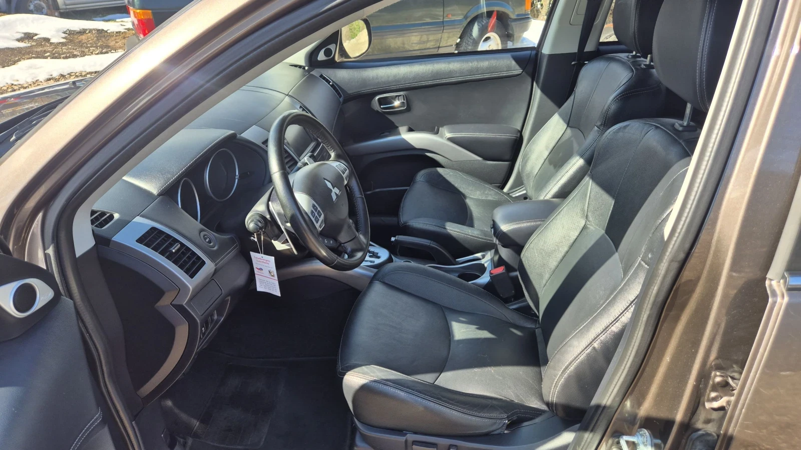 Mitsubishi Outlander 2.4i 4x4 7�. Navigator | Mobile.bg � ����������� 11