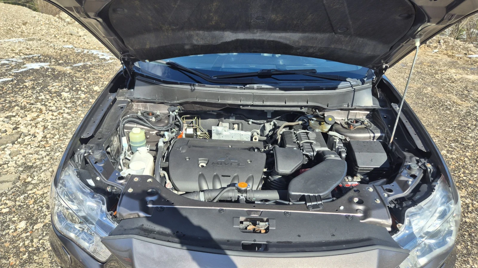 Mitsubishi Outlander 2.4i 4x4 7�. Navigator | Mobile.bg � ����������� 15