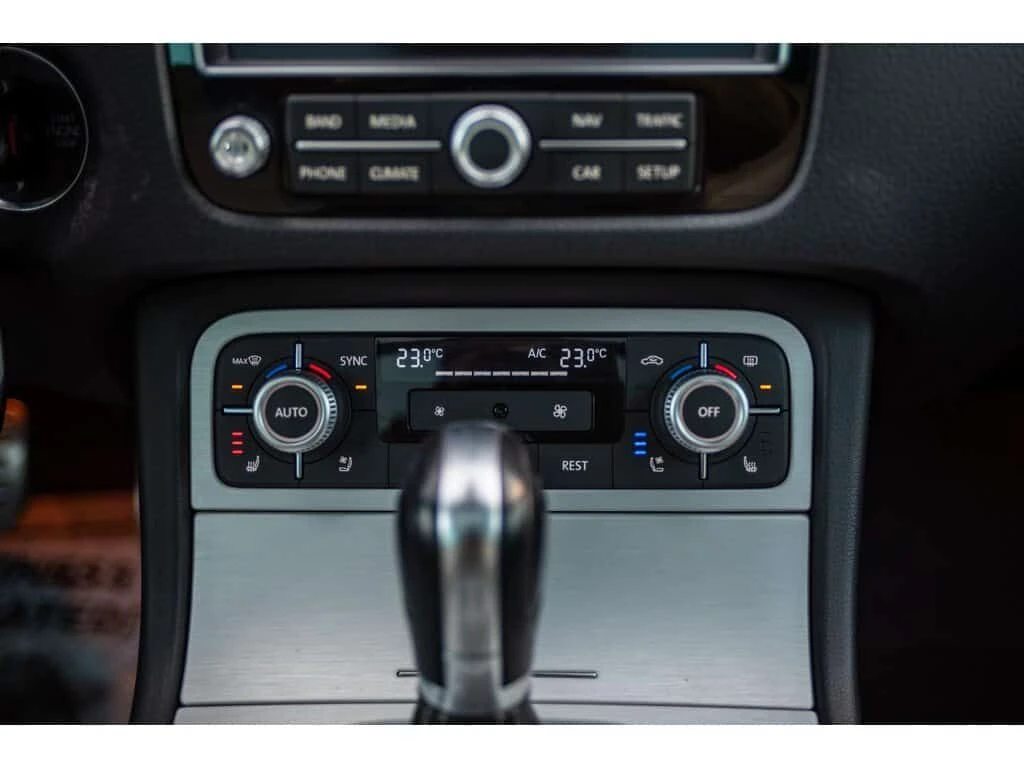 VW Touareg * Wolfsburg Edition * CARFAX * ���� �� �� | Mobile.bg � ����������� 15