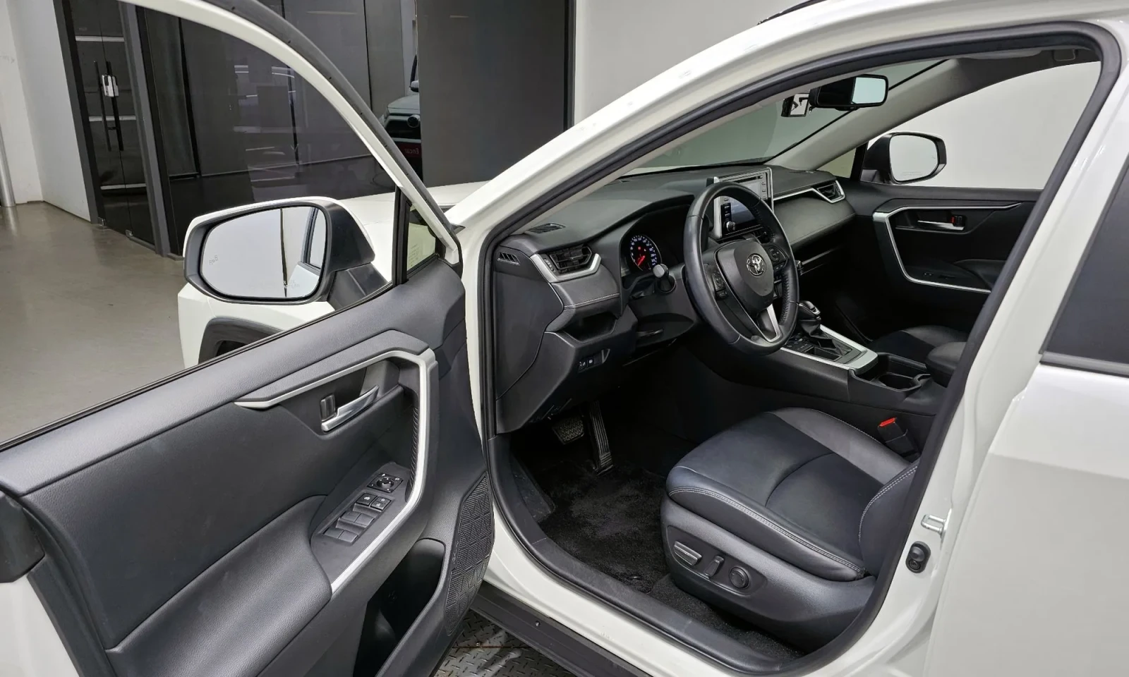 Toyota Rav4 XLE * BLIND SPOT * �������  | Mobile.bg � ����������� 10