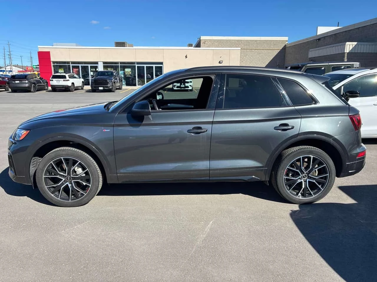 Audi Q5 Technik/360/DIS/B&O/Carfax/����������  | Mobile.bg � ����������� 2