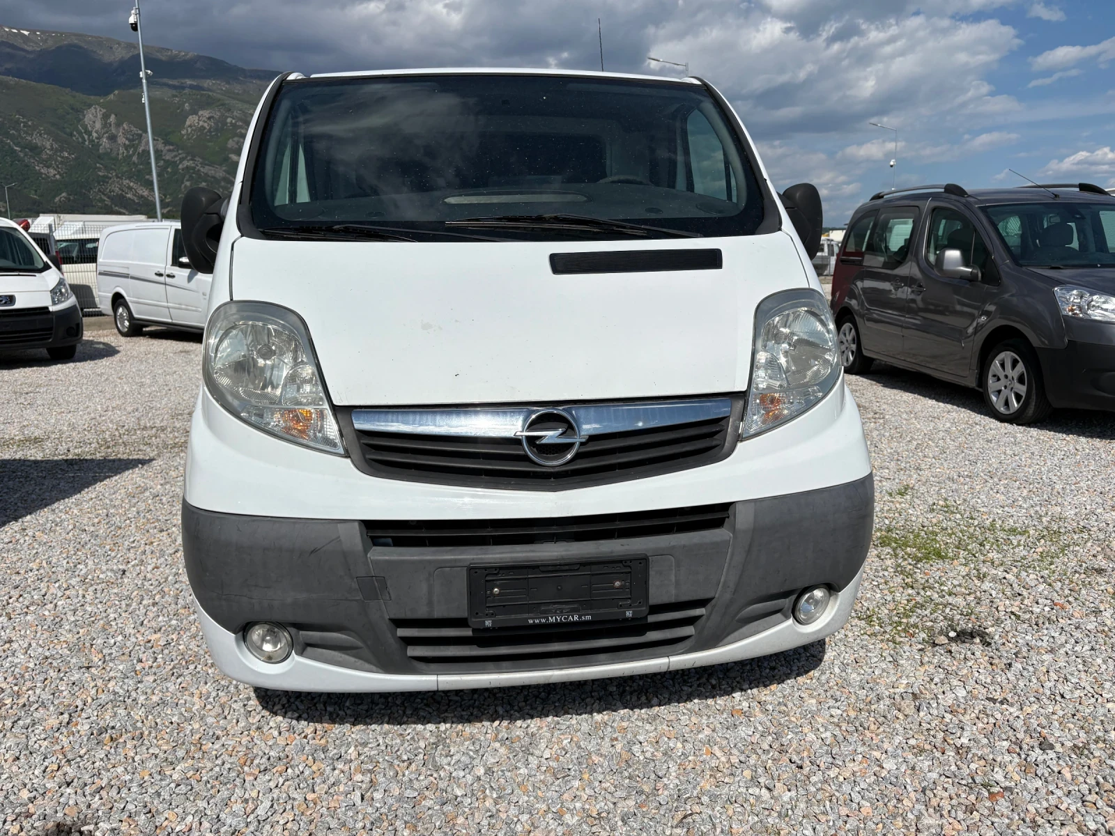 Opel Vivaro 2.0 CDTI - изображение 2