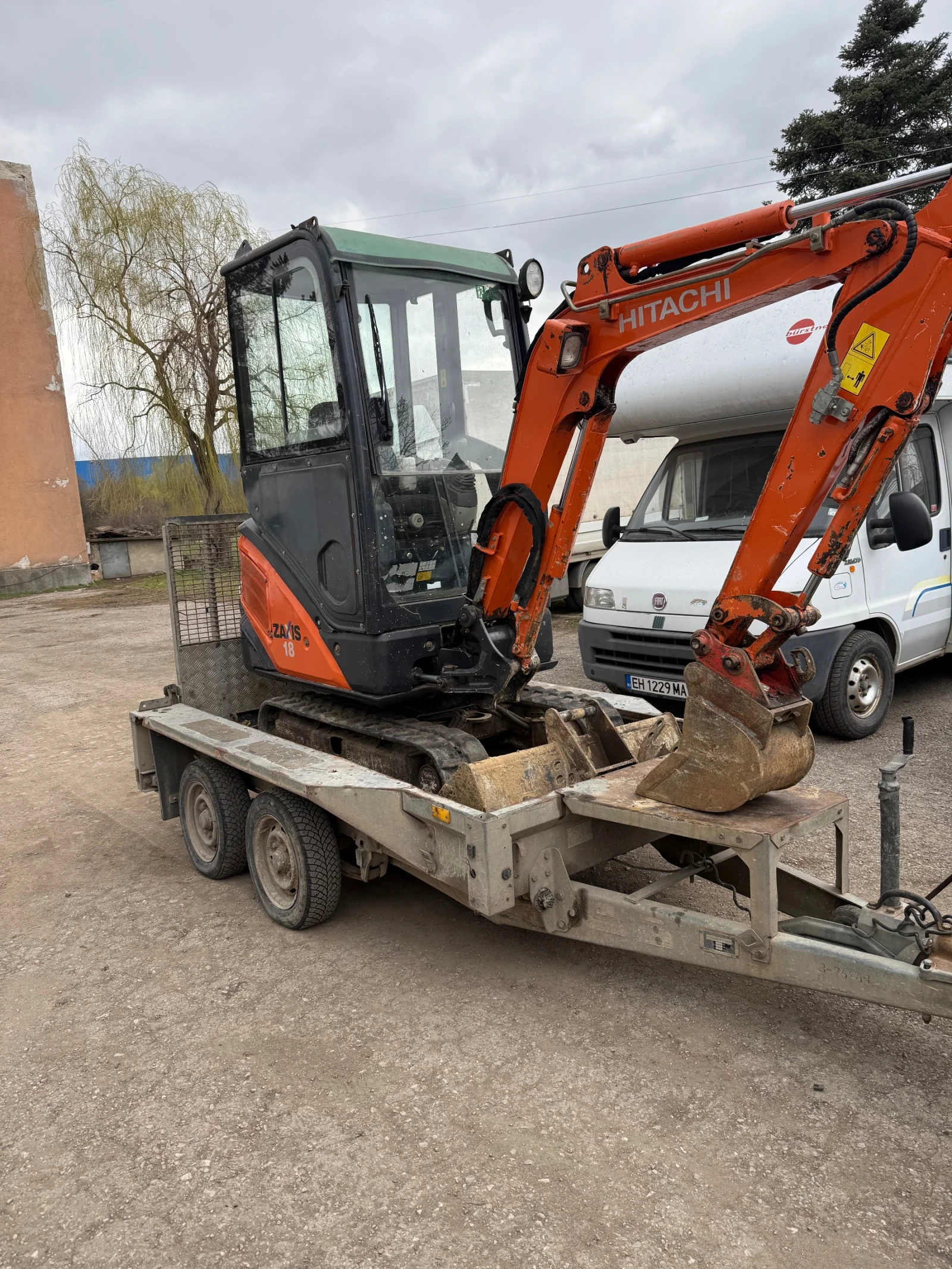 Багер Hitachi Hitachi