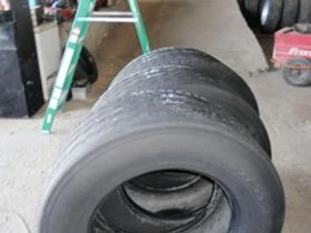 Гуми, снимка 7