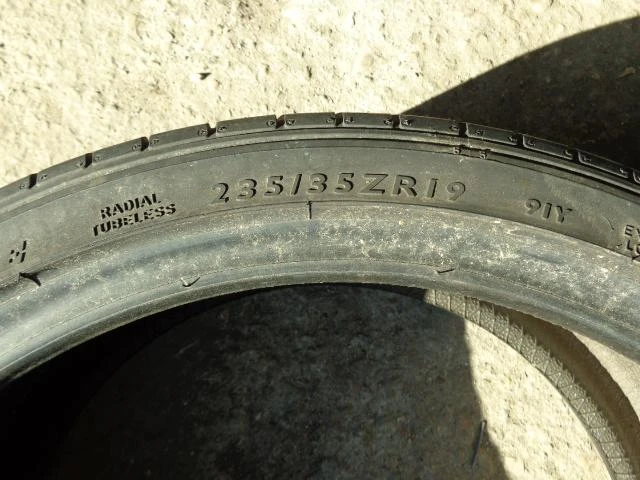 Гуми Летни 235/35R19, снимка 11 - Гуми и джанти - 9743707