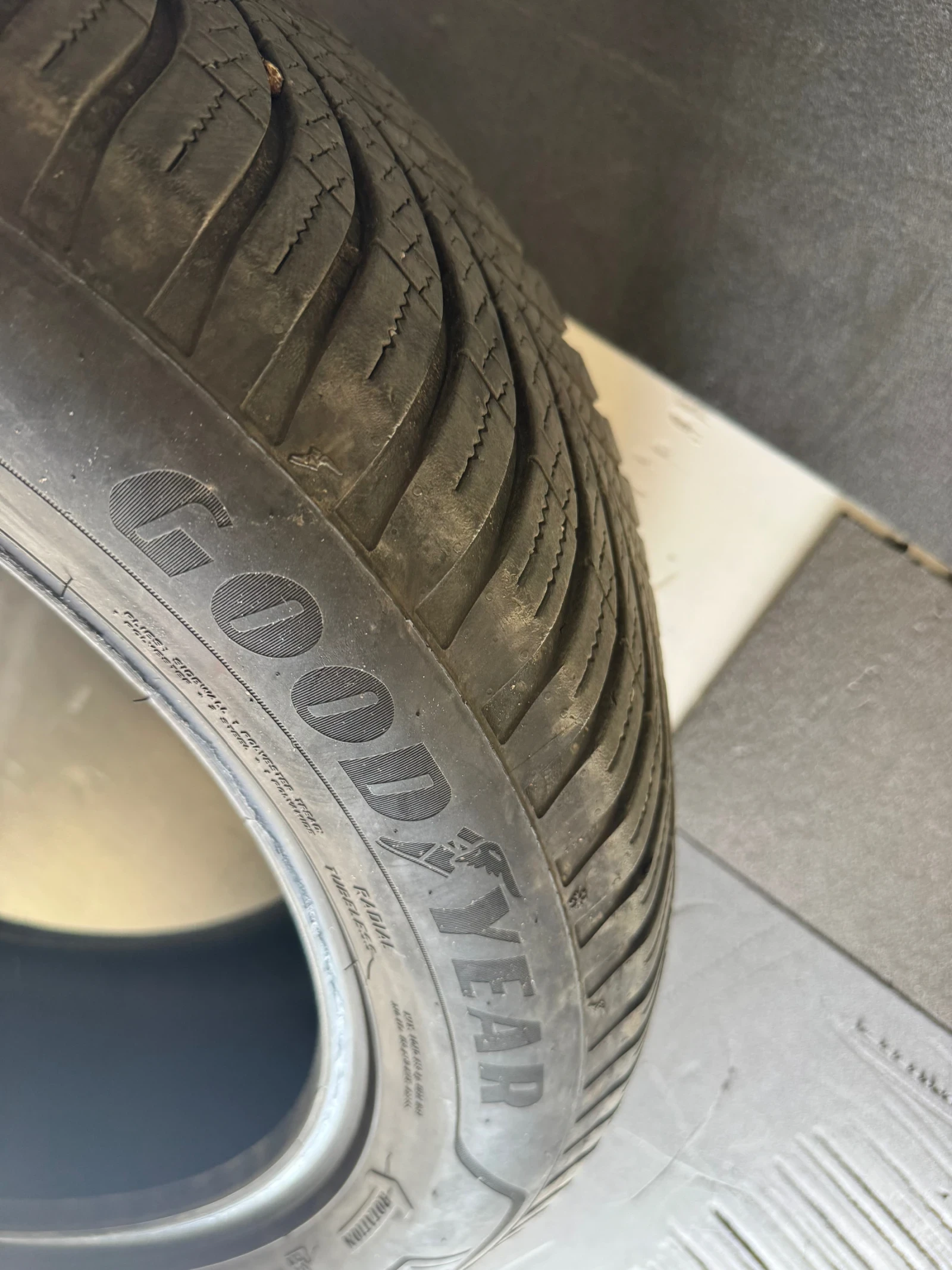 Гуми Всесезонни 225/55R18, снимка 6 - Гуми и джанти - 54233329