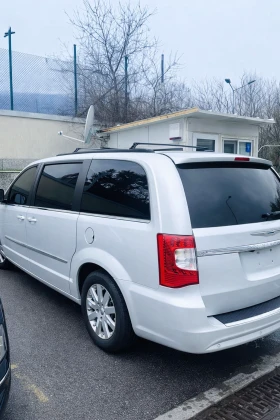 Chrysler Town and Country 3.6/V6, снимка 4