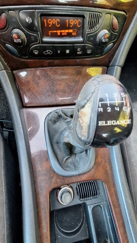 Mercedes-Benz C 200, снимка 13