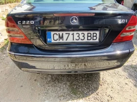 Mercedes-Benz C 220, снимка 2