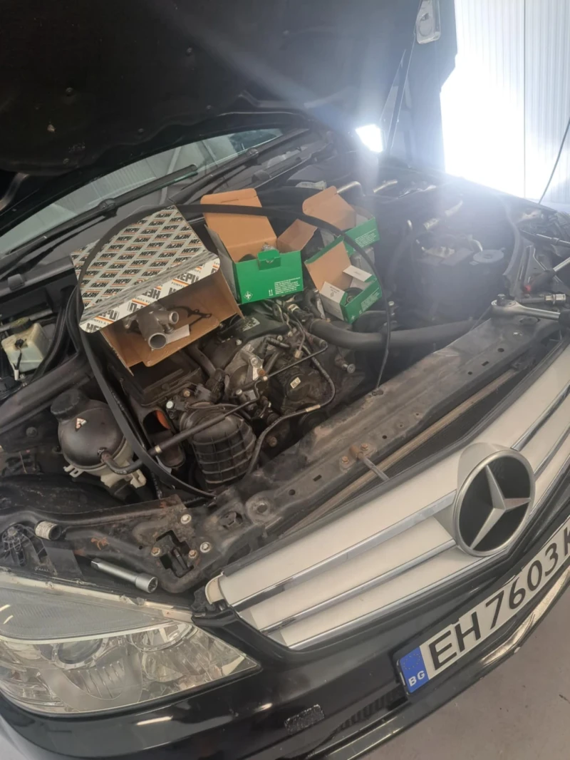 Mercedes-Benz C 220 2.2, снимка 10 - Автомобили и джипове - 47542279