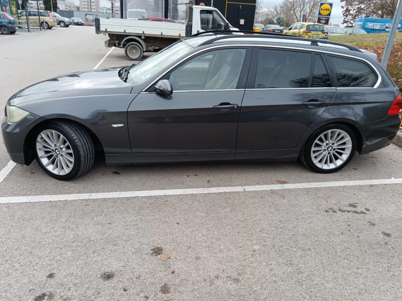 BMW 330 I, снимка 4 - Автомобили и джипове - 49610653