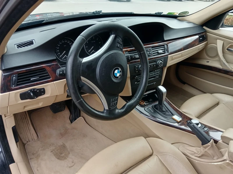 BMW 330 I, снимка 10 - Автомобили и джипове - 48233084