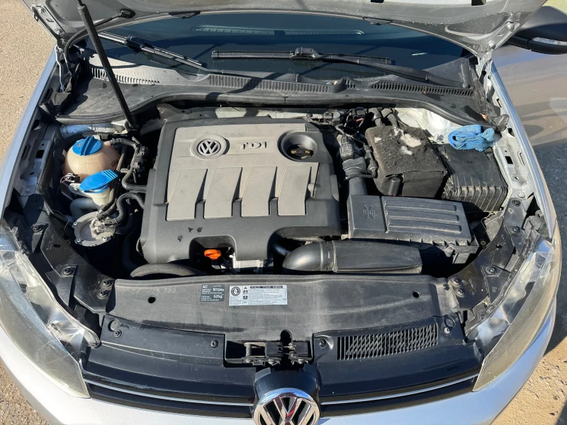 VW Golf 1.6 TDI  HIGHLINE, снимка 5 - Автомобили и джипове - 48558846