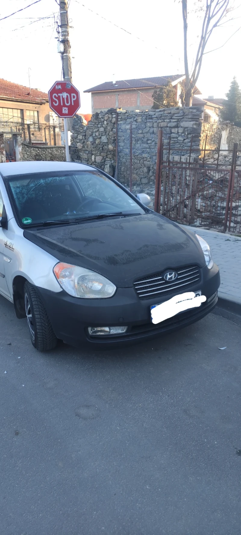 Hyundai Accent, снимка 2 - Автомобили и джипове - 48642270