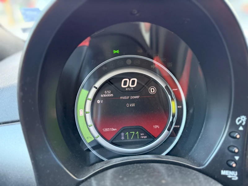 Fiat 500 e, снимка 9 - Автомобили и джипове - 52584372