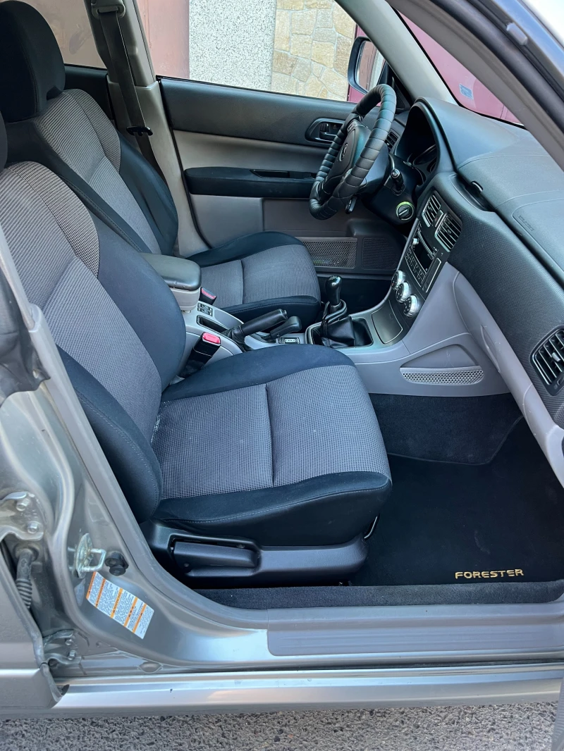 Subaru Forester, снимка 12 - Автомобили и джипове - 52569380