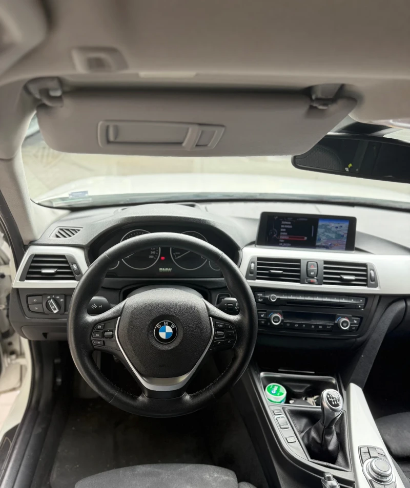 BMW 320 D, снимка 8 - Автомобили и джипове - 52658250