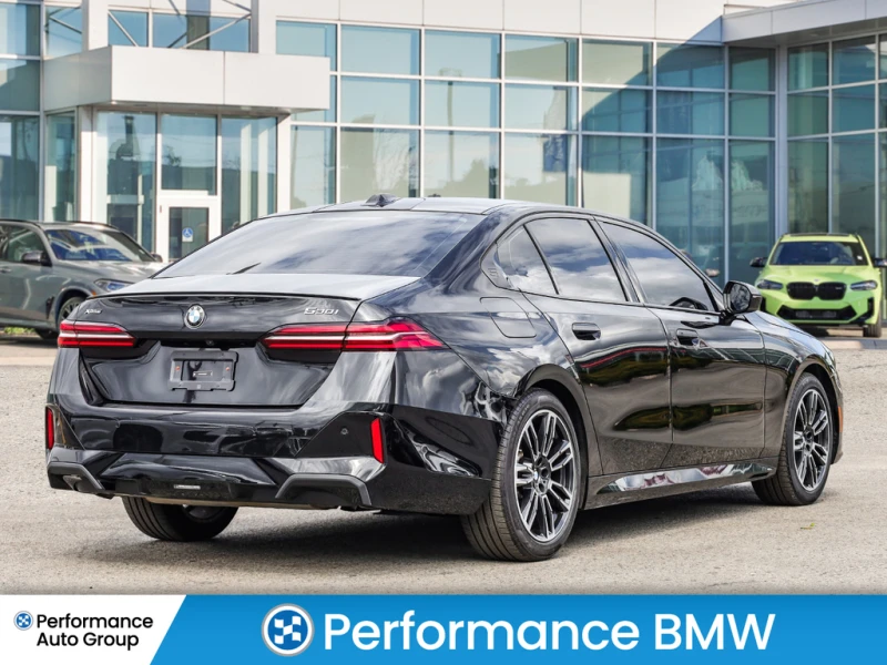 BMW 530 X DRIVE/Bowers & Wilkins - Premium Essential!, снимка 2 - Автомобили и джипове - 52401819