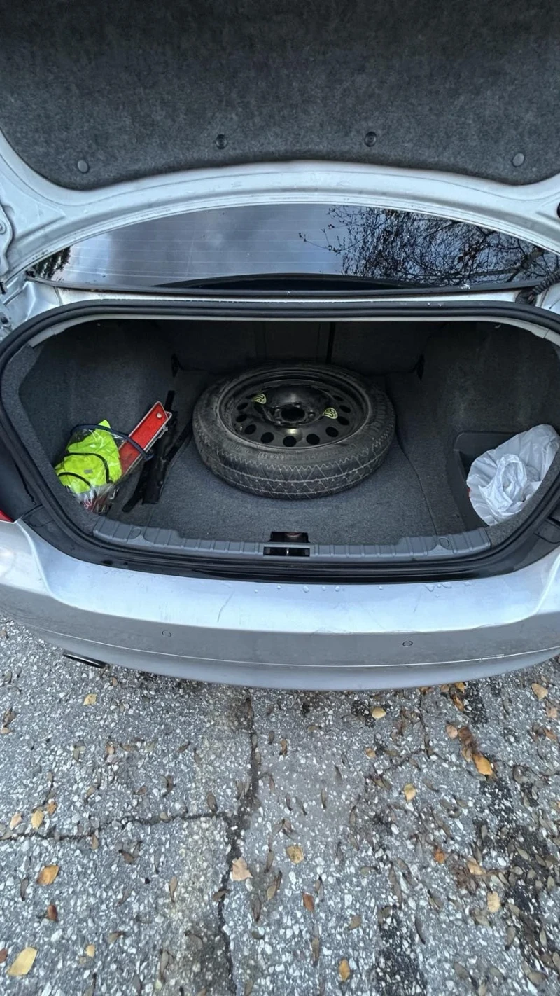 BMW 320, снимка 11 - Автомобили и джипове - 52484511