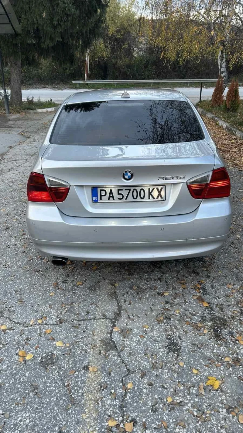 BMW 320, снимка 5 - Автомобили и джипове - 52484511