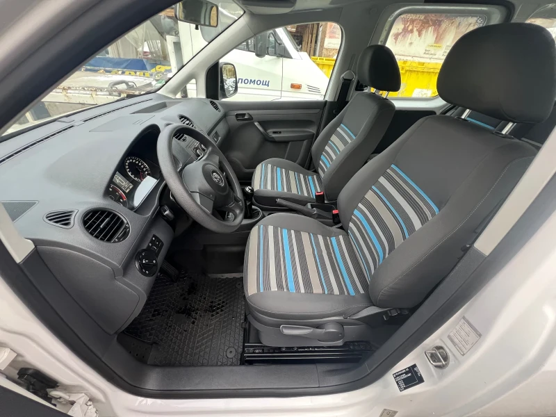 VW Caddy 2.METAN, UNiKAT, снимка 5 - Автомобили и джипове - 53046614