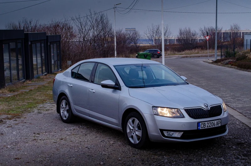 Skoda Octavia 1.6tdi, снимка 2 - Автомобили и джипове - 53220982
