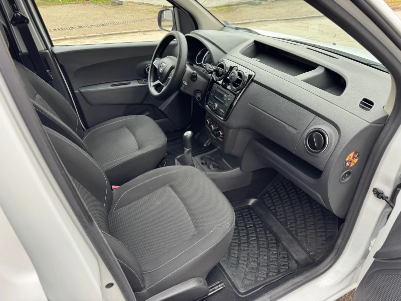 Dacia Dokker 1.5 dCI, снимка 13 - Автомобили и джипове - 53460023