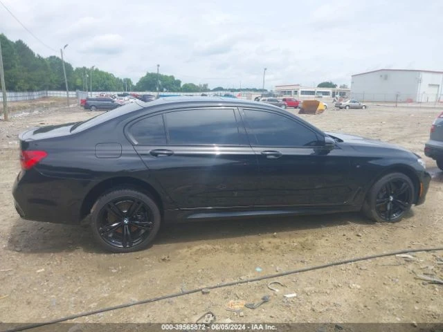 BMW 750 XDRIVE, снимка 8 - Автомобили и джипове - 47435573