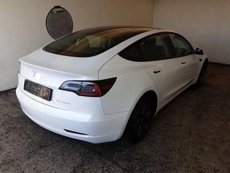 Tesla Model 3 Facelift Long Range 4x4, снимка 2 - Автомобили и джипове - 49428257