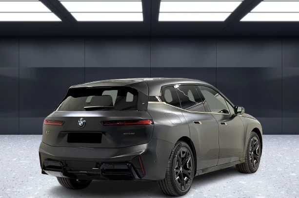 BMW iX M60 = M-Sport = Гаранция, снимка 3 - Автомобили и джипове - 54371869