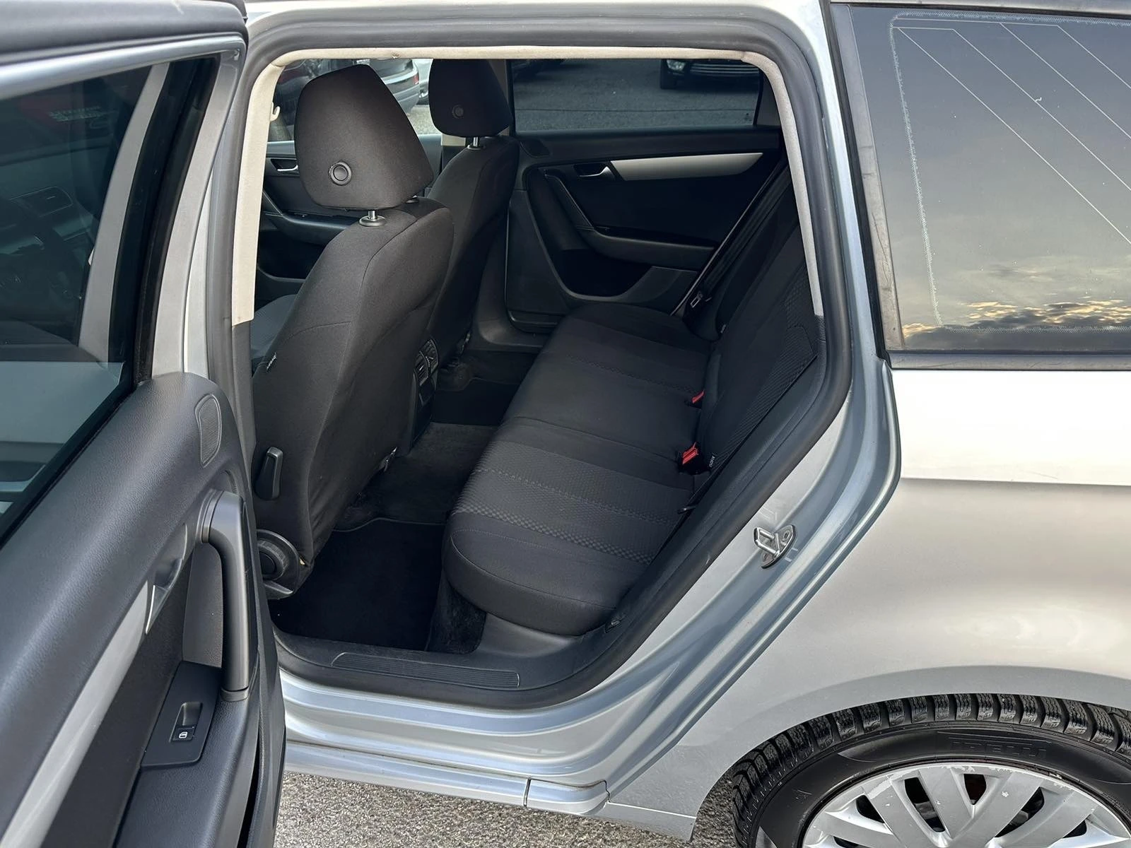 VW Passat 2.0TDI* DSG* ECO* ПОДГРЕВ* ТОП СЪСТОЯНИЕ!! | Mobile.bg — изображение 14