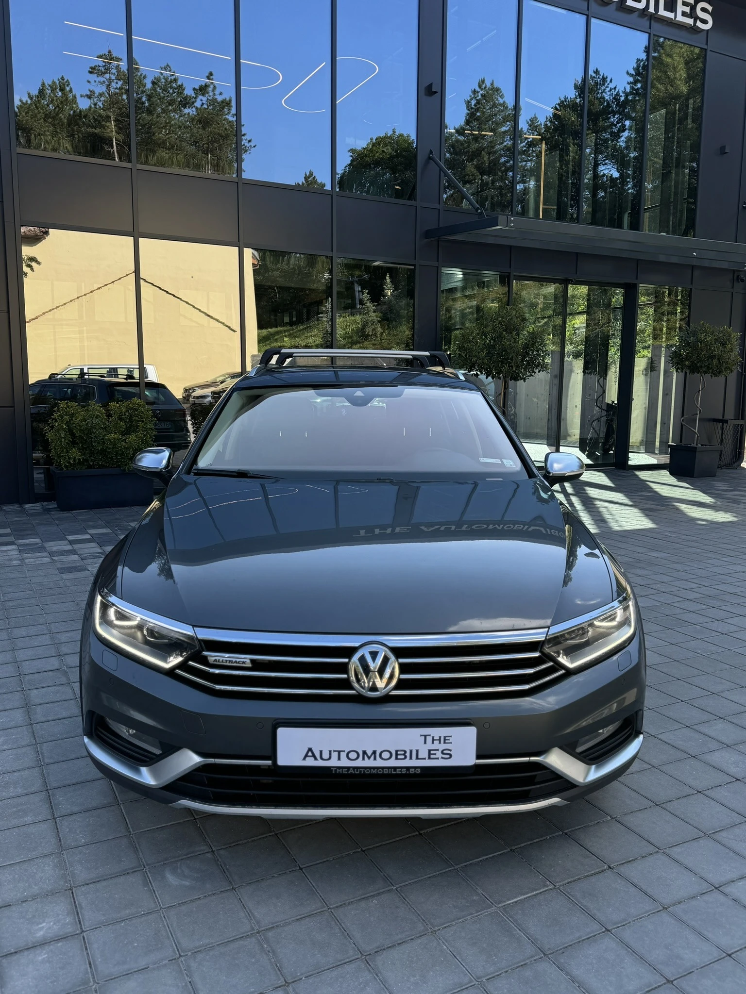 VW Passat 2, 0 TDI Alltrack - изображение 2