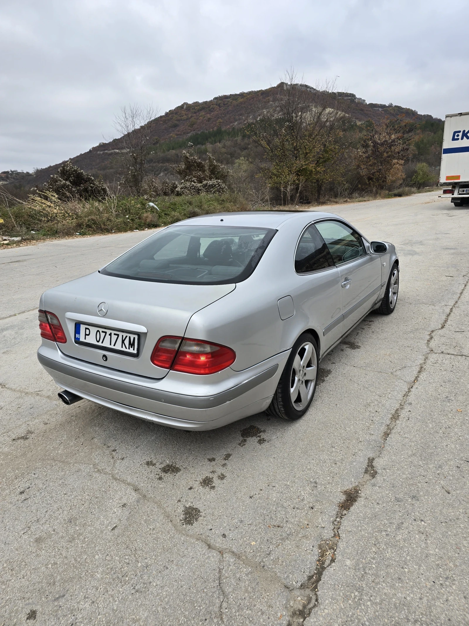 Mercedes-Benz CLK 320 - изображение 3