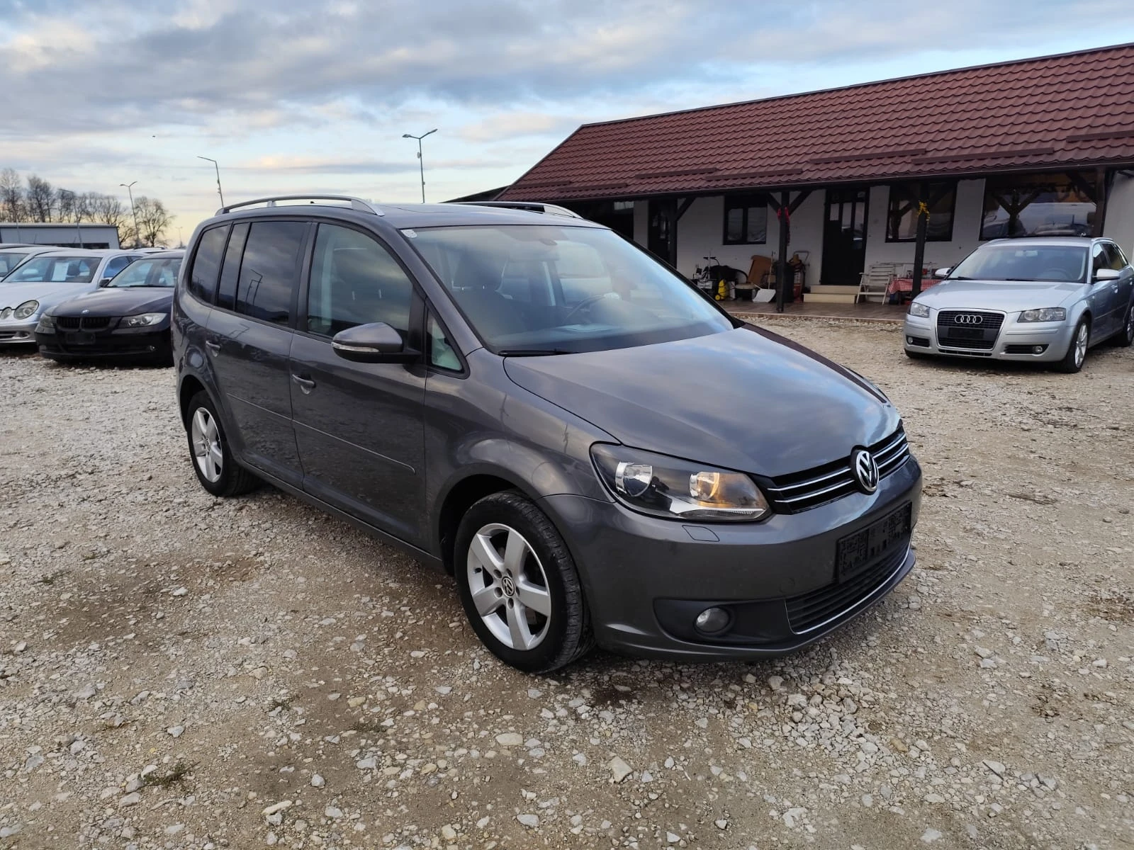 VW Touran 2.0TDI 140кс  - изображение 3