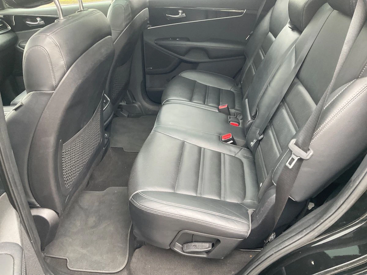 Kia Sorento CRDi Platinum Edition 4WD СЕРВИЗНА ИСТОРИЯ  - изображение 8