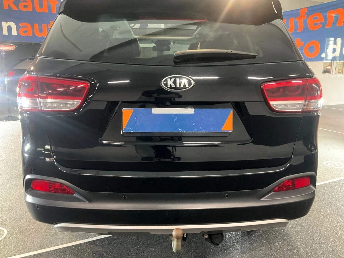 Kia Sorento CRDi Platinum Edition 4WD СЕРВИЗНА ИСТОРИЯ  - изображение 3