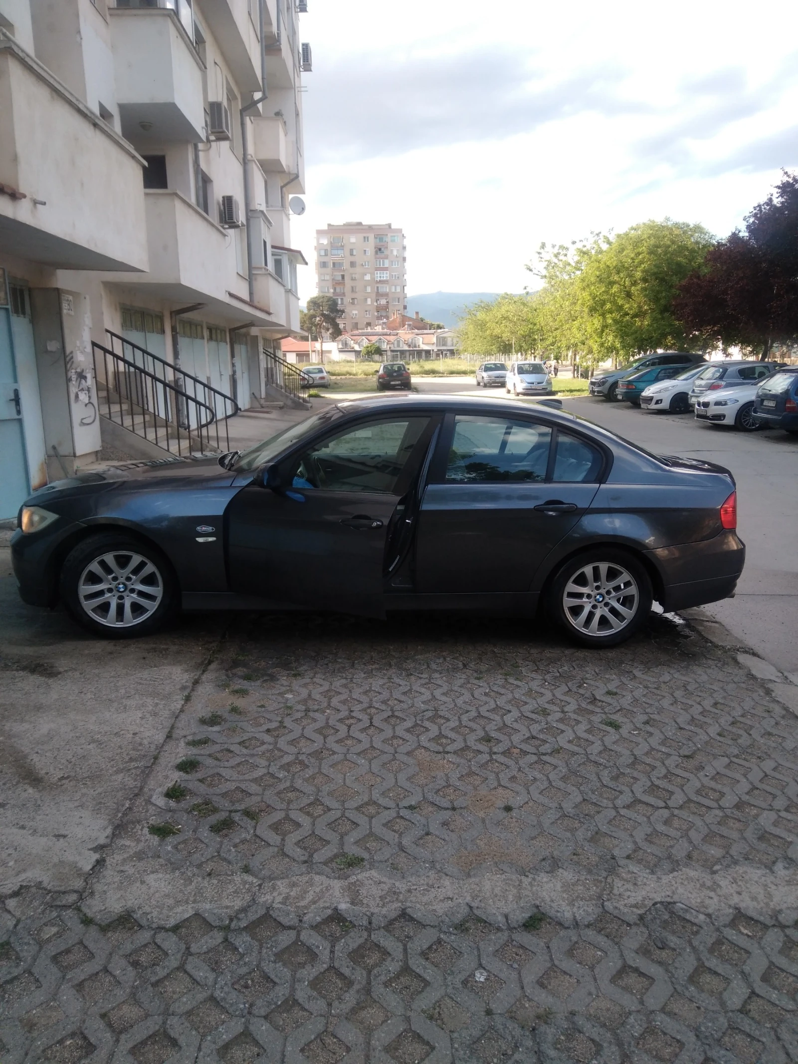BMW 318 е90 - изображение 6