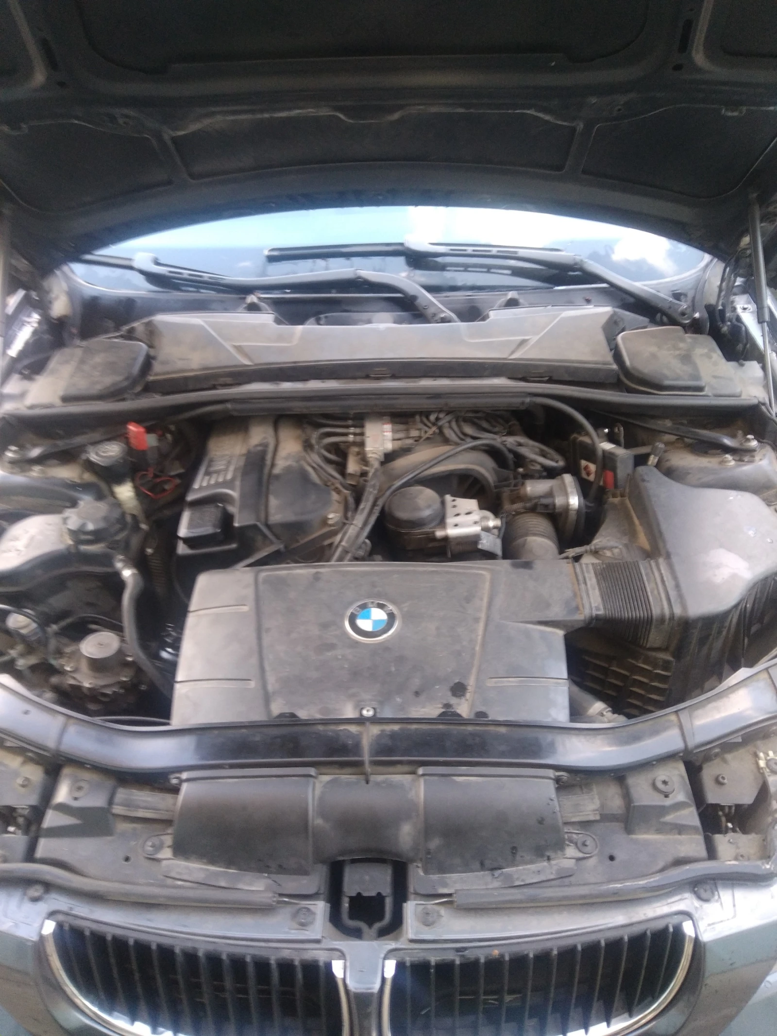 BMW 318 е90 - изображение 8