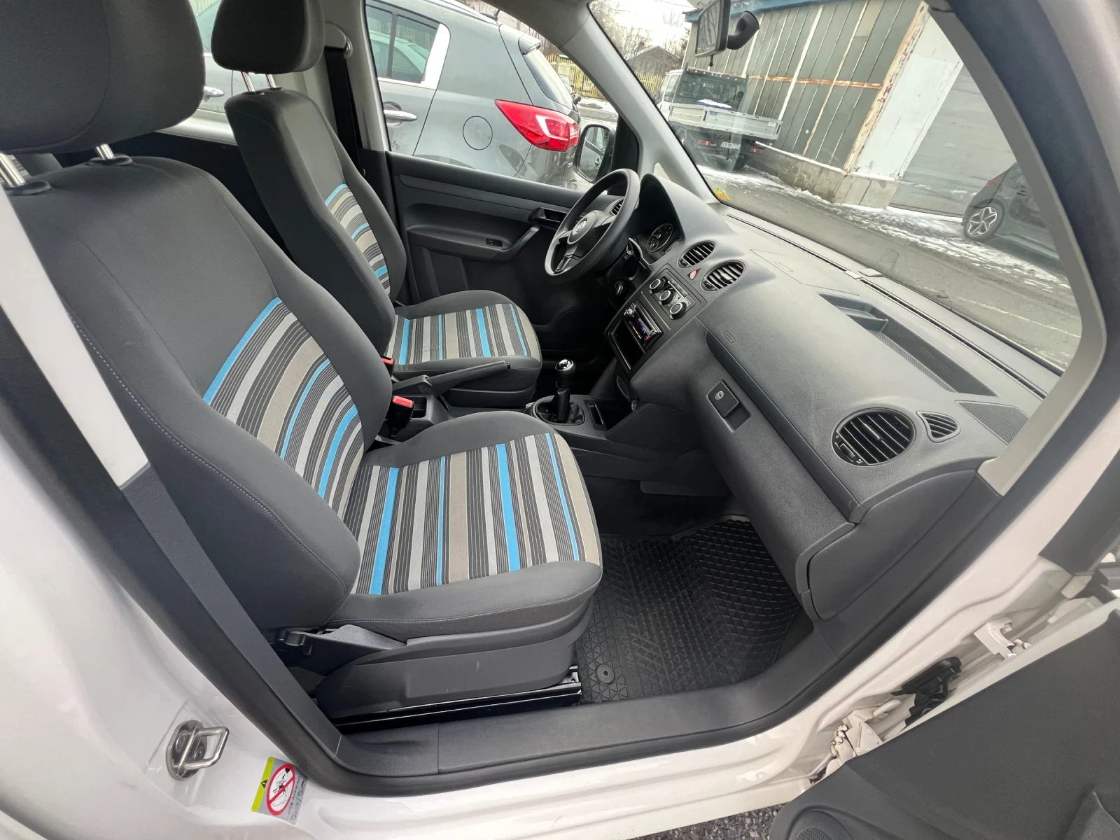 VW Caddy 2.METAN, UNiKAT, като нов - изображение 6