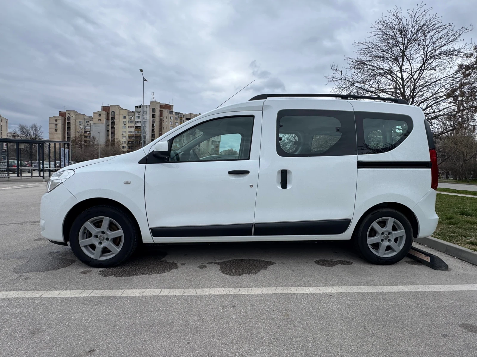 Dacia Dokker 1.5 dCI, снимка 2 - Автомобили и джипове - 53935260